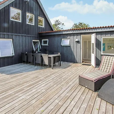 Holiday home 4 Bedroom Lovely In Samso *