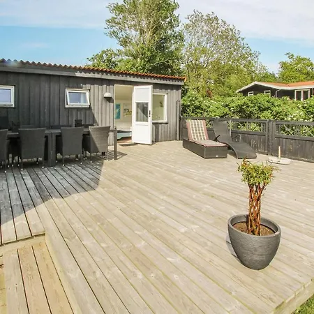 Holiday home 4 Bedroom Lovely In Samso
